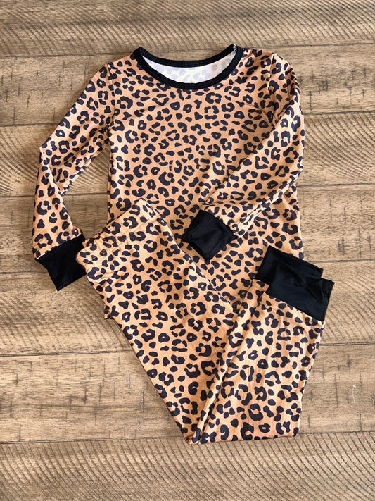 Leopard Lounger - 2 PC Set